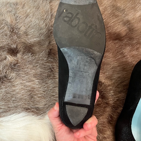 Thierry Rabotin Black Textured Heels - Picture 4 of 8